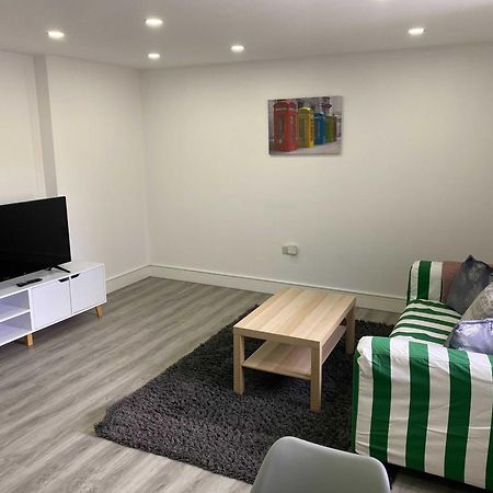 Adbolton House Apartments - Sleek, Stylish, Brand New & Low Carbon Nottingham Kamer foto